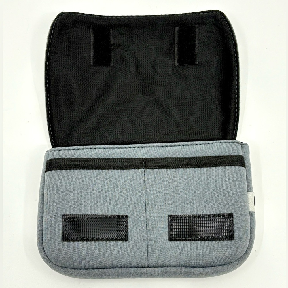 Stylish Electronic and Accessories Pouch for Traveling 7” x 4.5” - Picture 2 of 7